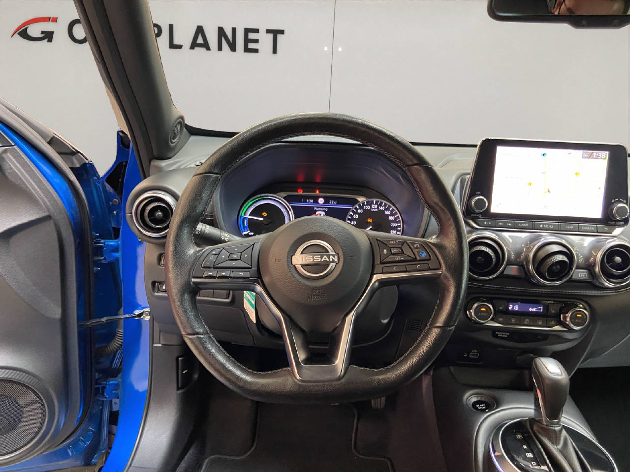 NISSAN Juke 1.6 Hybrid Tekna-image-8