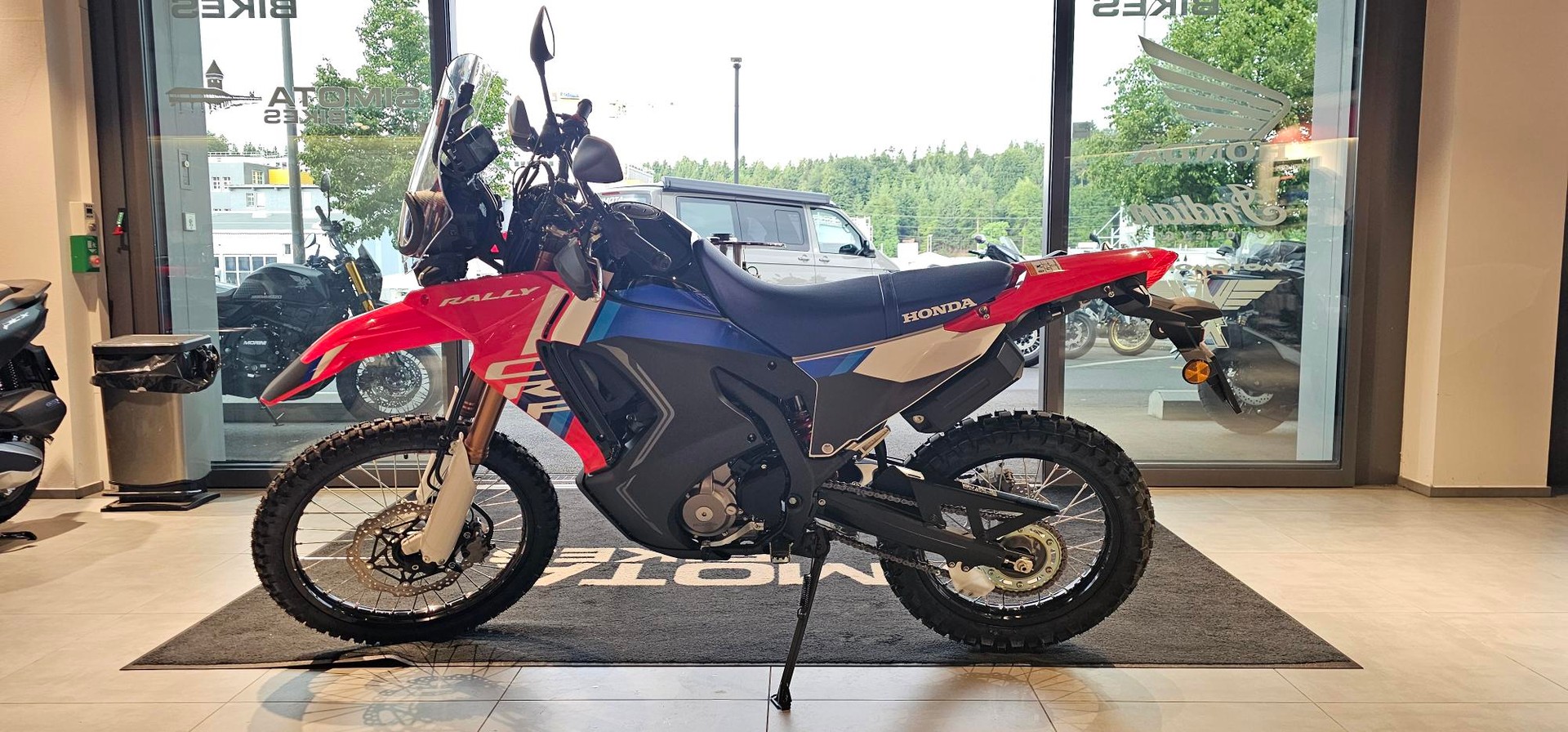 HONDA Rally-showroom-element-1
