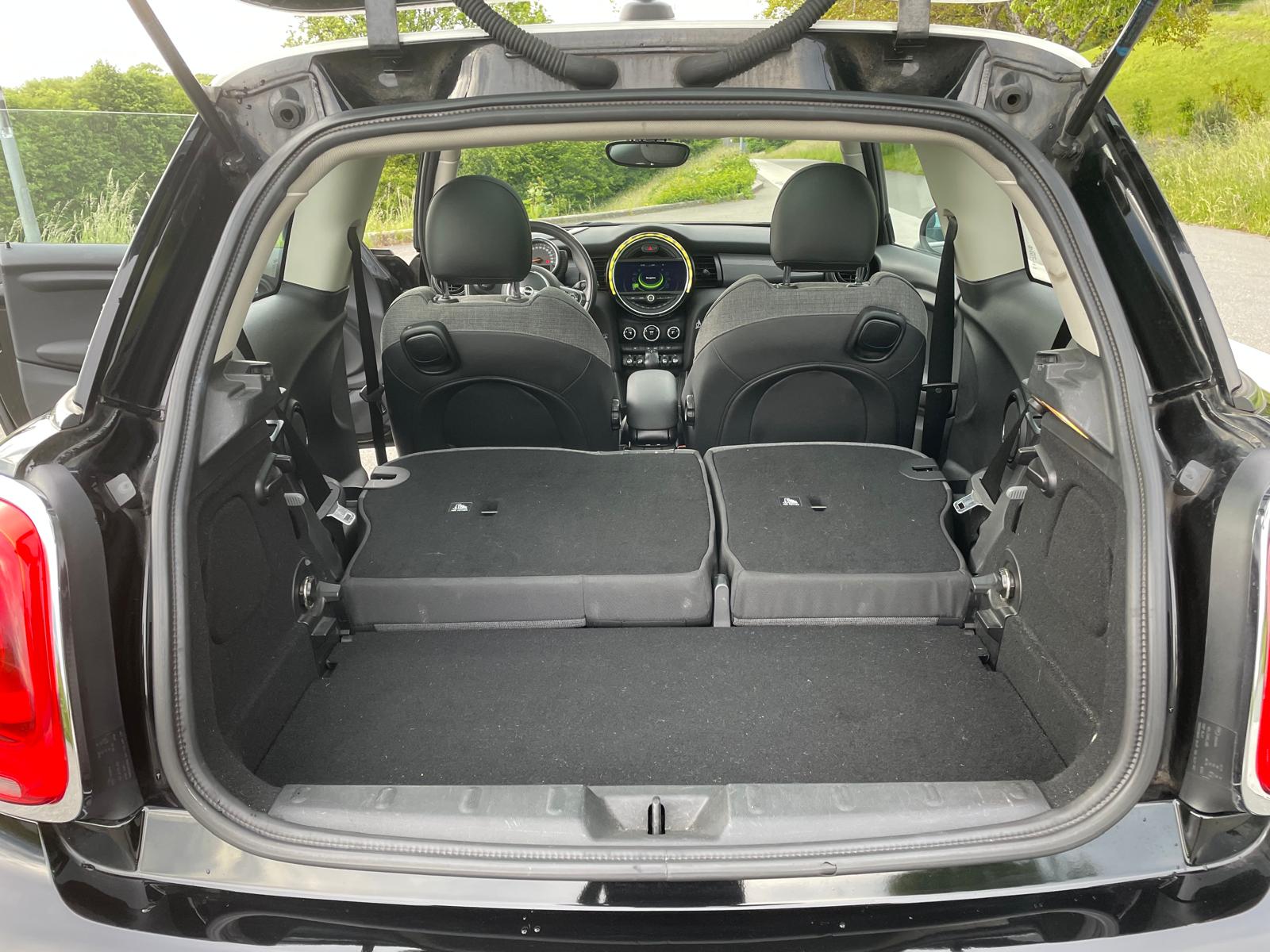 MINI COOPER 136 PS Auto - TOP Car - Panoramic Sunroof - One-Owner vehicle-image-12