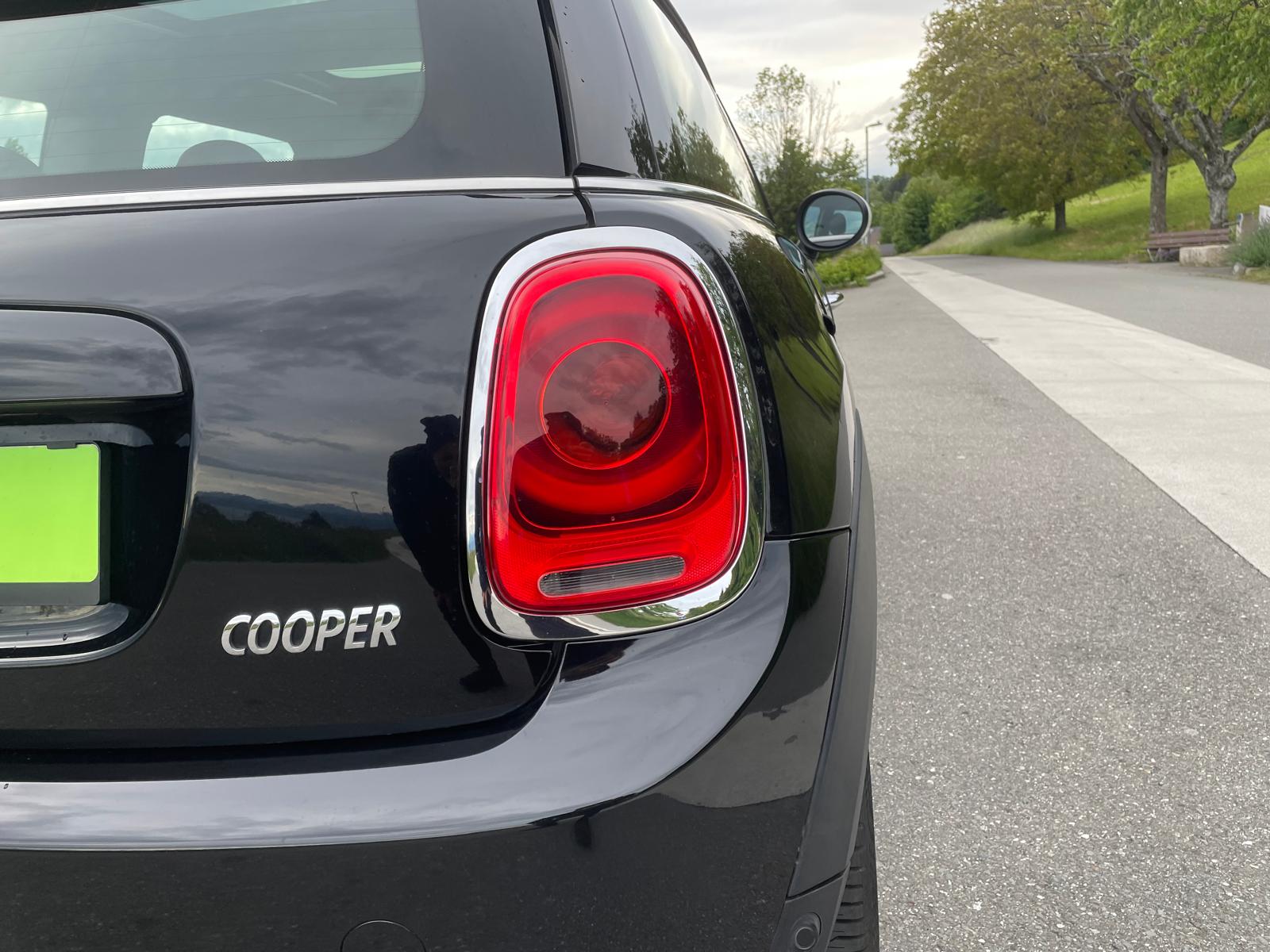 MINI COOPER 136 PS Auto - TOP Car - Panoramic Sunroof - One-Owner vehicle-image-22