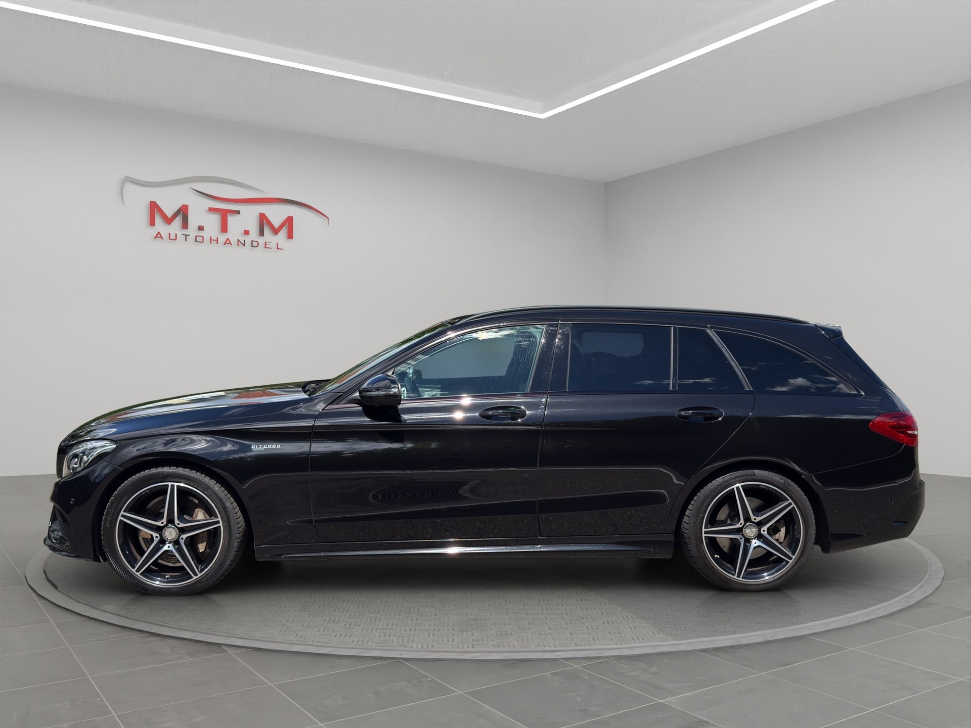 MERCEDES-BENZ C 450 AMG 4Matic 7G-Tronic-image-7