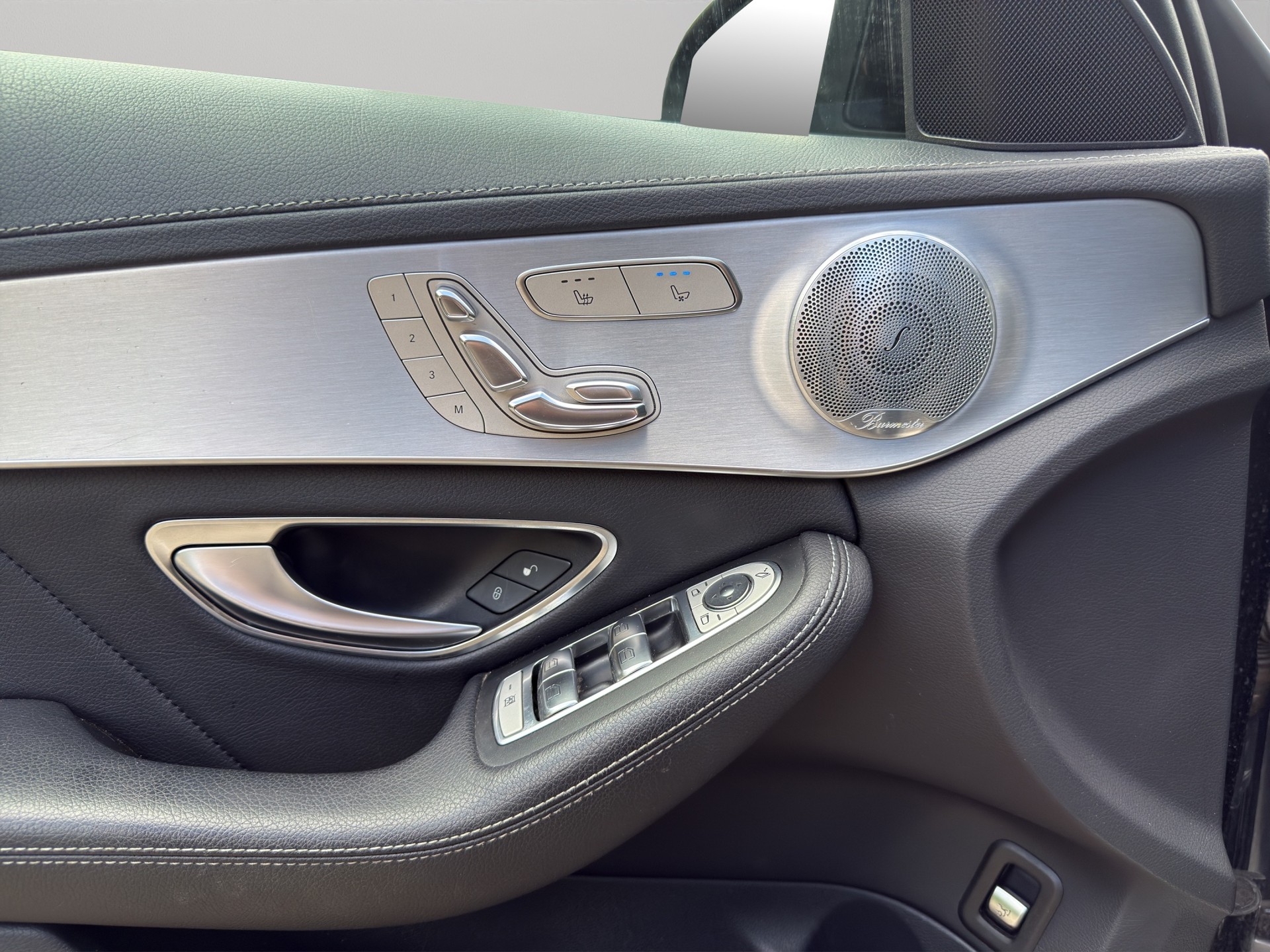 MERCEDES-BENZ C 450 AMG 4Matic 7G-Tronic-image-23