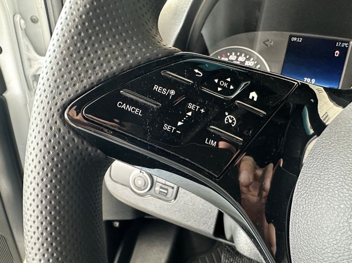 MERCEDES-BENZ Sprinter 317 CDI Standard 9G-TRONIC-image-10