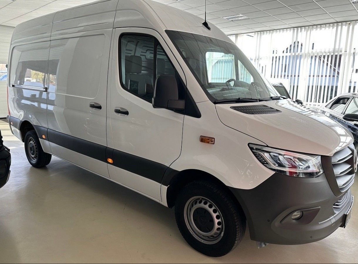 MERCEDES-BENZ Sprinter 317 CDI Standard 9G-TRONIC-image-2