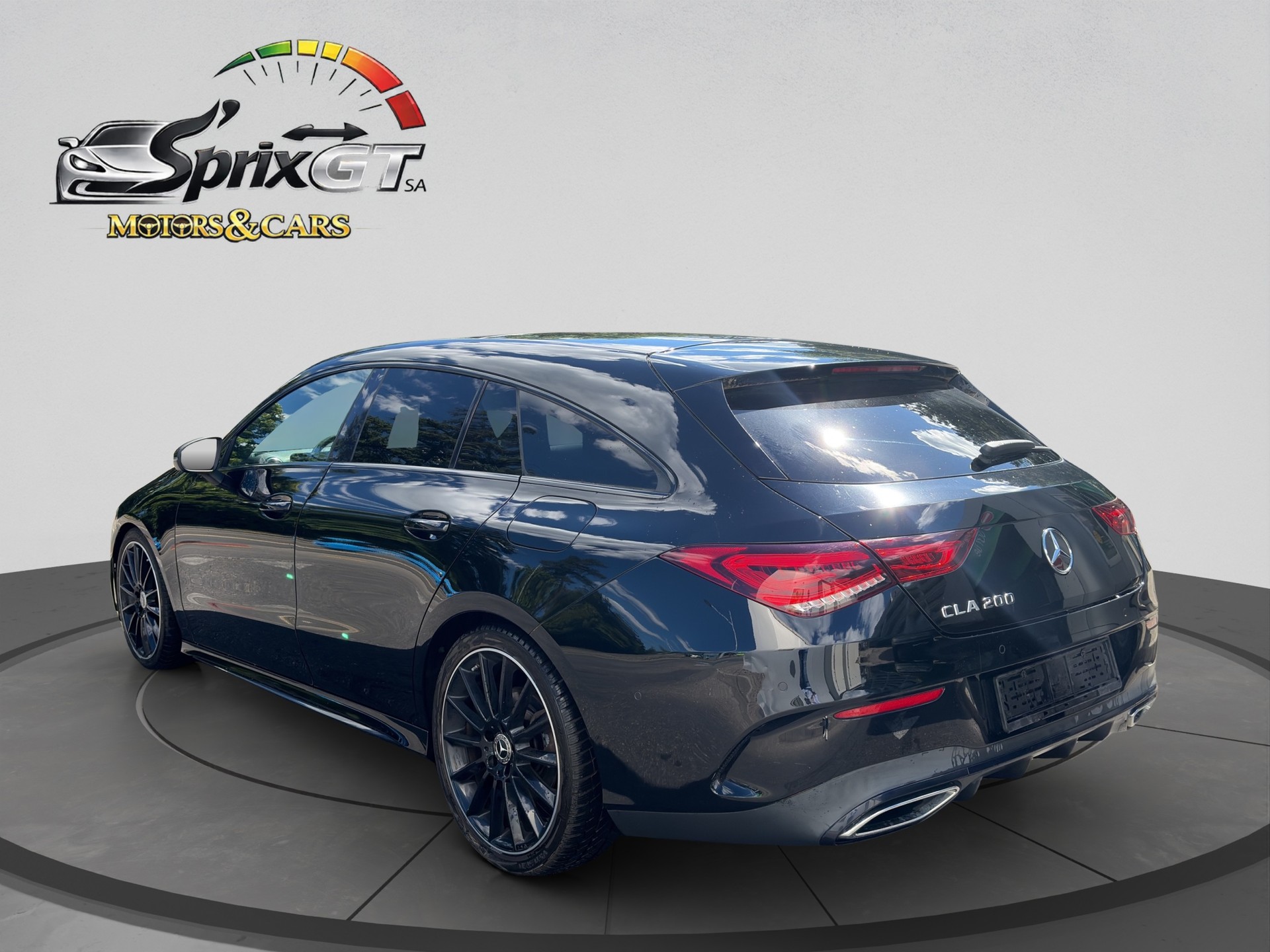 MERCEDES-BENZ CLA Shooting Brake 200 AMG Line 7G-DCT-image-3