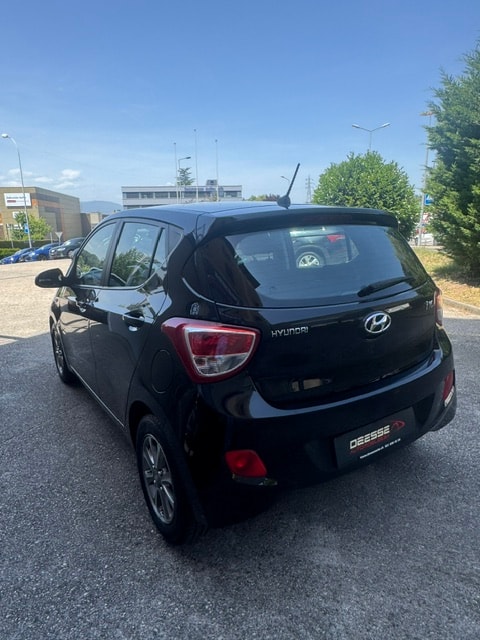 HYUNDAI i10 1.0 Amplia-image-3