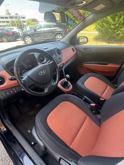 HYUNDAI i10 1.0 Amplia-image-9