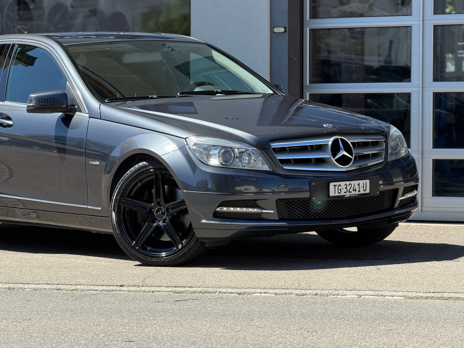 MERCEDES-BENZ C 350 CGI Automat Avantgarde BlueEfficience 7G-Tronic kaufen bei ASM-TEAM.ch-image-8
