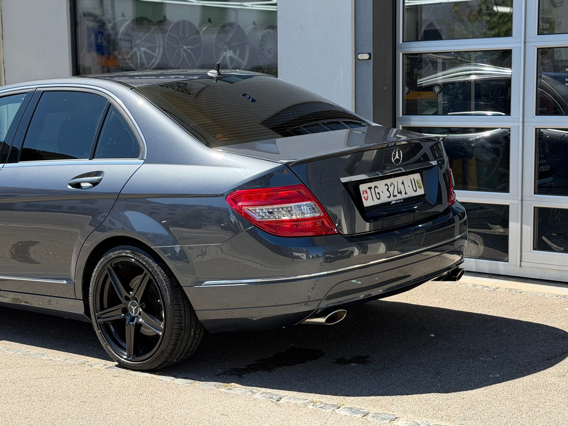 MERCEDES-BENZ C 350 CGI Automat Avantgarde BlueEfficience 7G-Tronic kaufen bei ASM-TEAM.ch-image-5