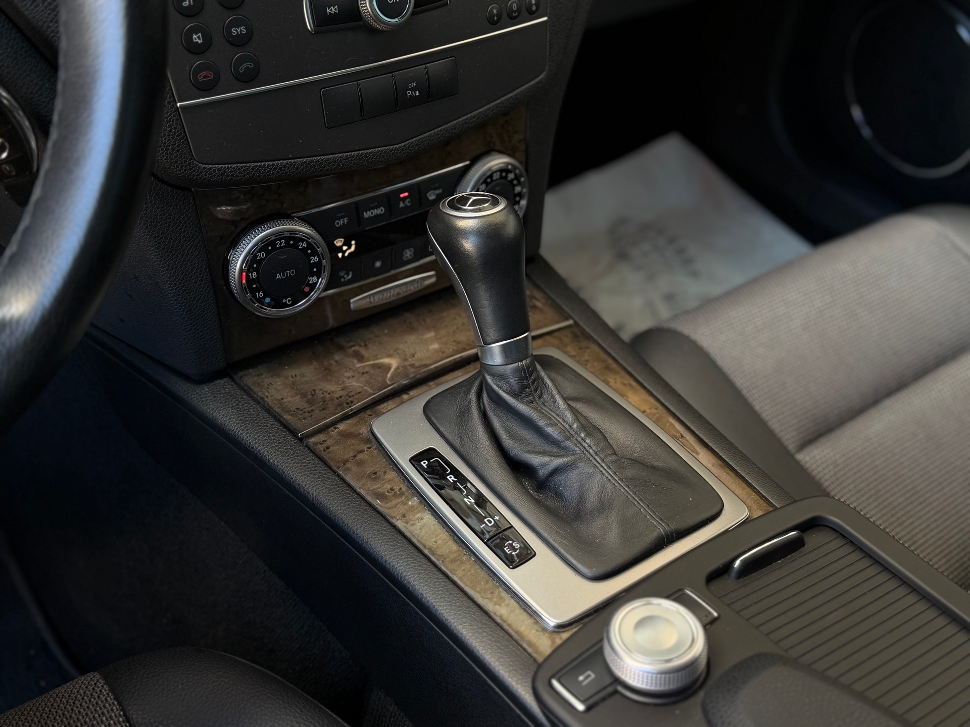 MERCEDES-BENZ C 350 CGI Automat Avantgarde BlueEfficience 7G-Tronic kaufen bei ASM-TEAM.ch-image-14
