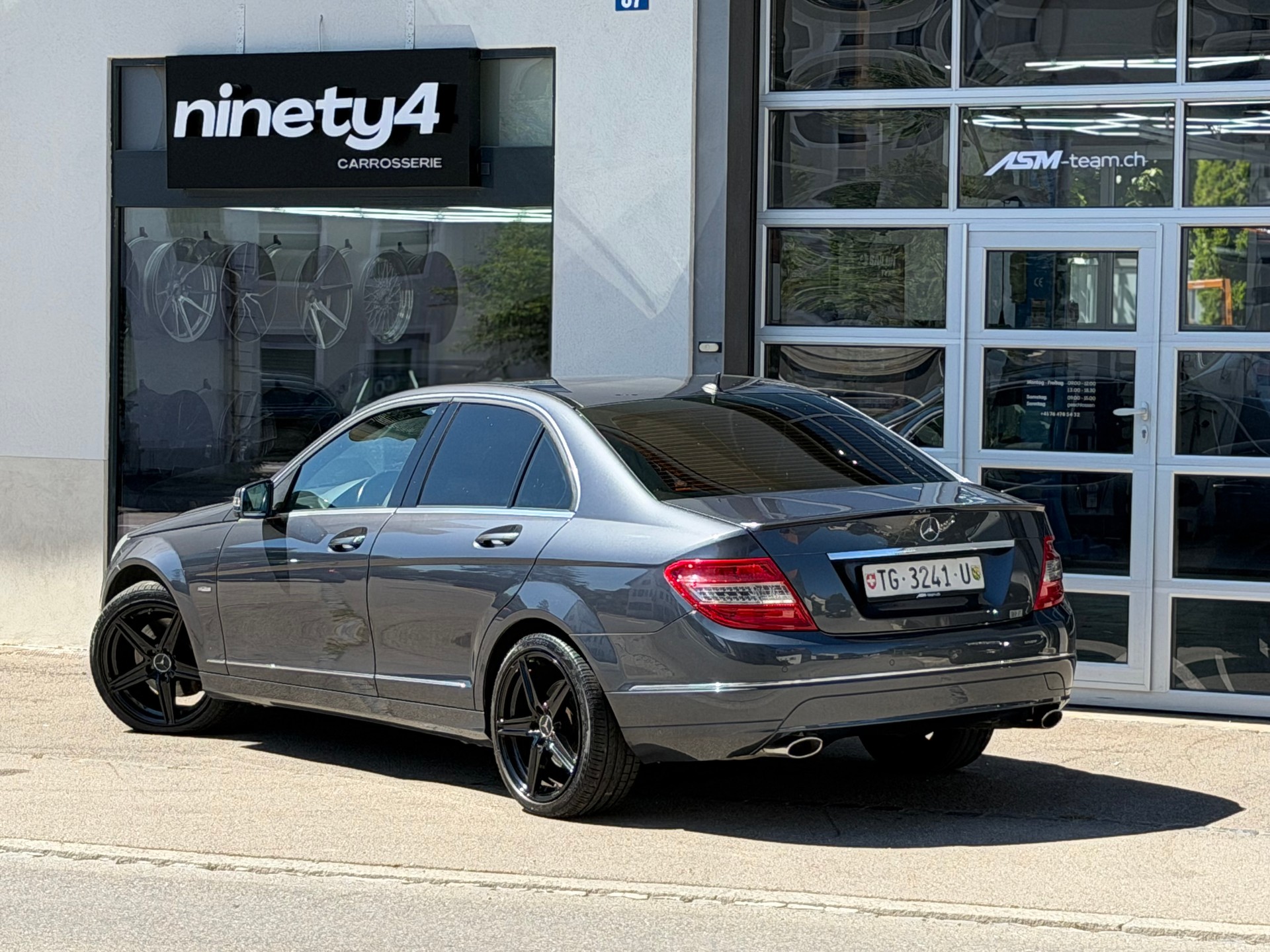 MERCEDES-BENZ C 350 CGI Automat Avantgarde BlueEfficience 7G-Tronic kaufen bei ASM-TEAM.ch-image-4