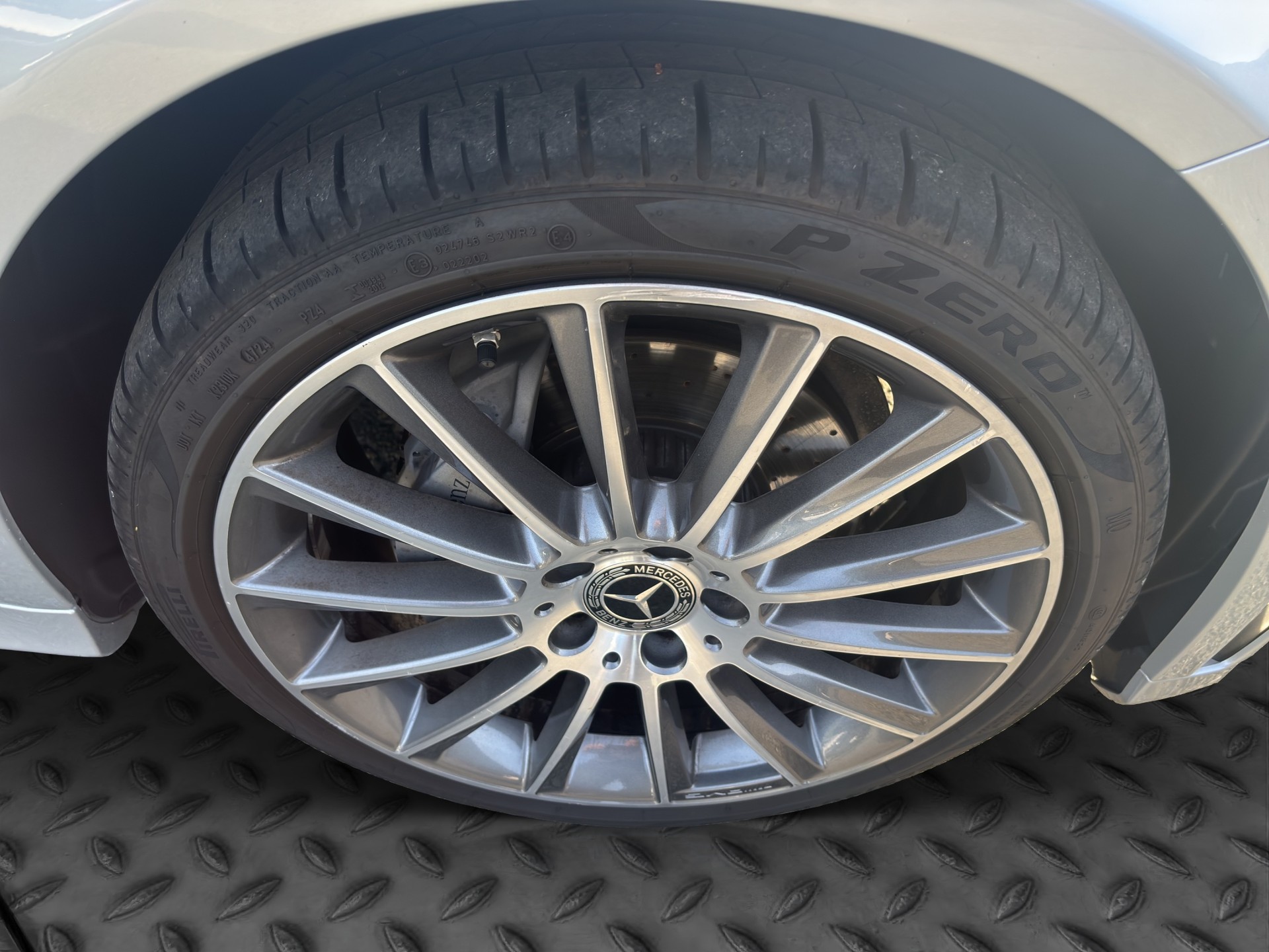 MERCEDES-BENZ C 200 Swiss Star AMG Line 4M 9G-Tronic-image-17