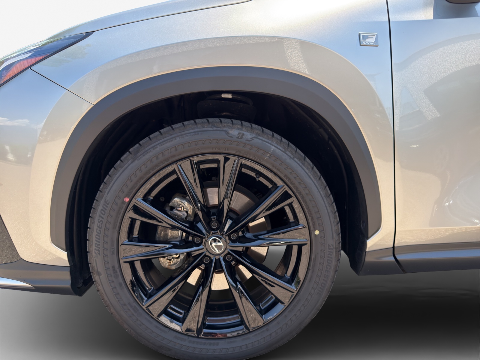 LEXUS NX 350h E-FOUR F Sport-image-15