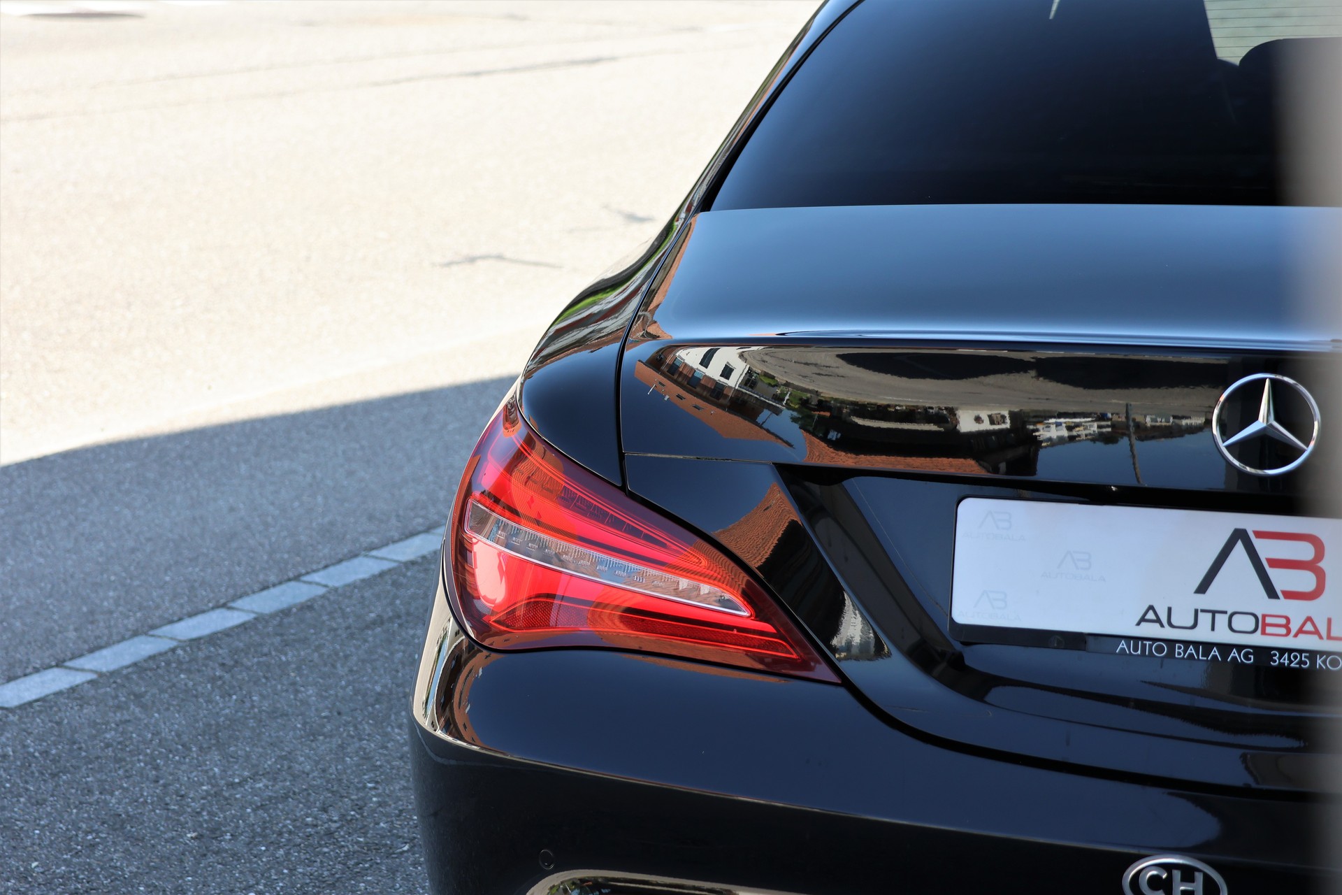 MERCEDES-BENZ CLA 200 Night Star 7G-DCT (CH)-image-5