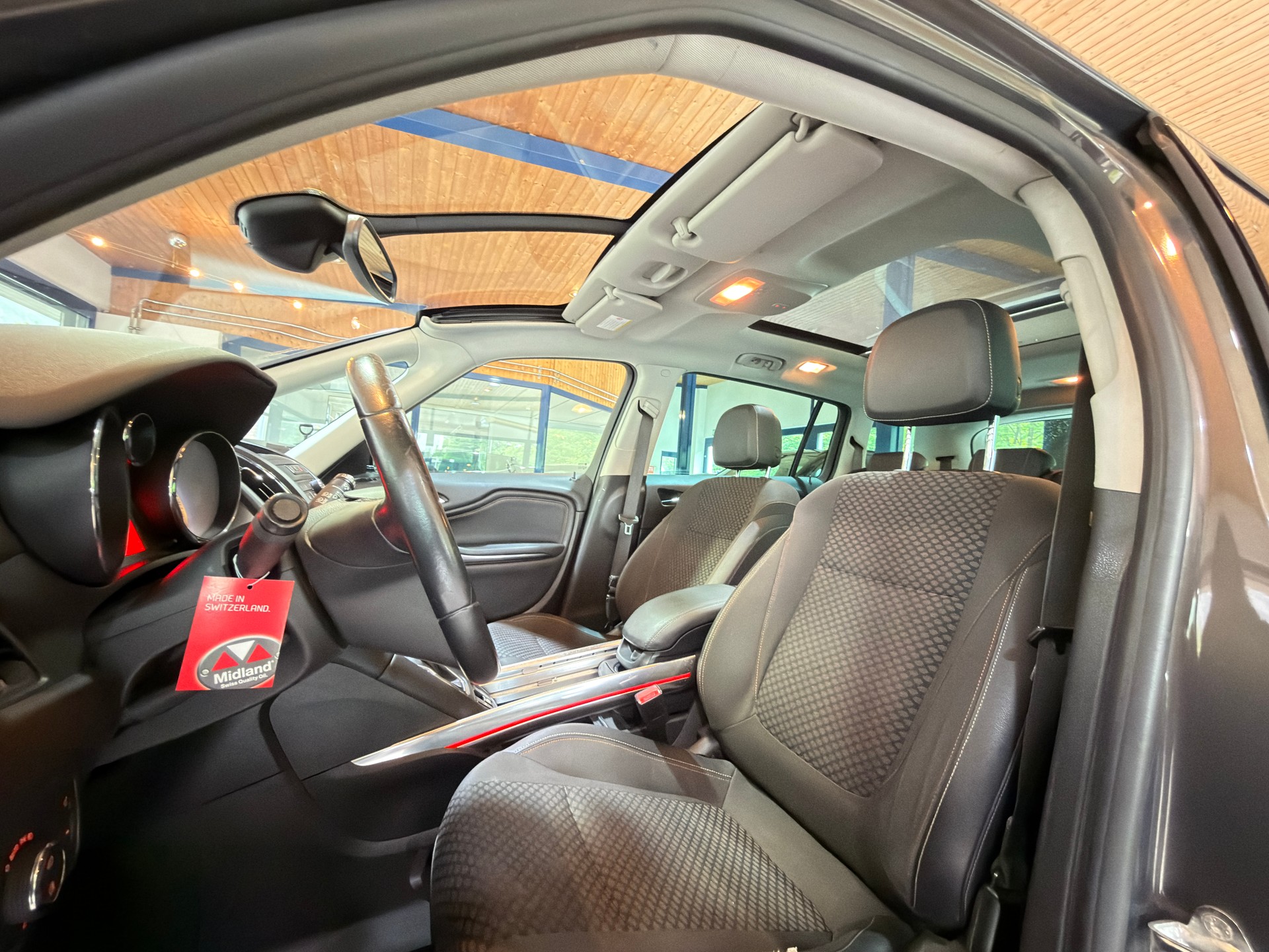 OPEL Zafira Tourer 1.6i 16V Turbo Cosmo Automatic-image-4