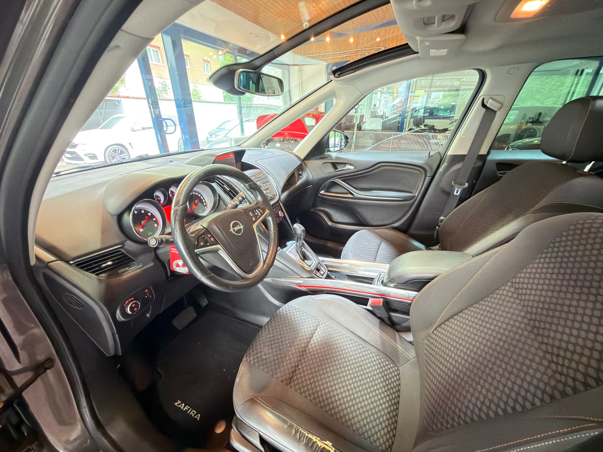 OPEL Zafira Tourer 1.6i 16V Turbo Cosmo Automatic-image-3