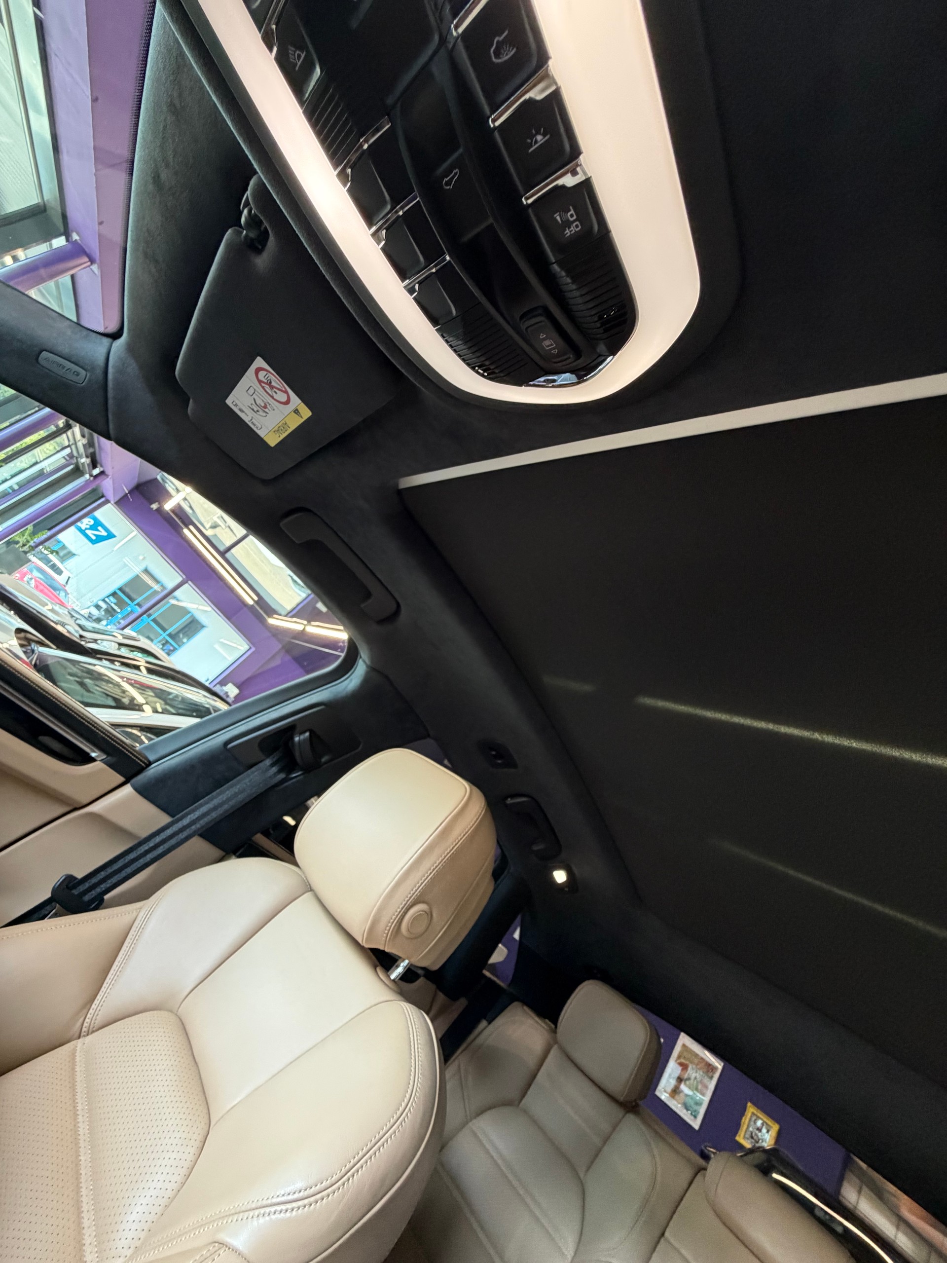 PORSCHE Macan Turbo Performance PDK-image-17
