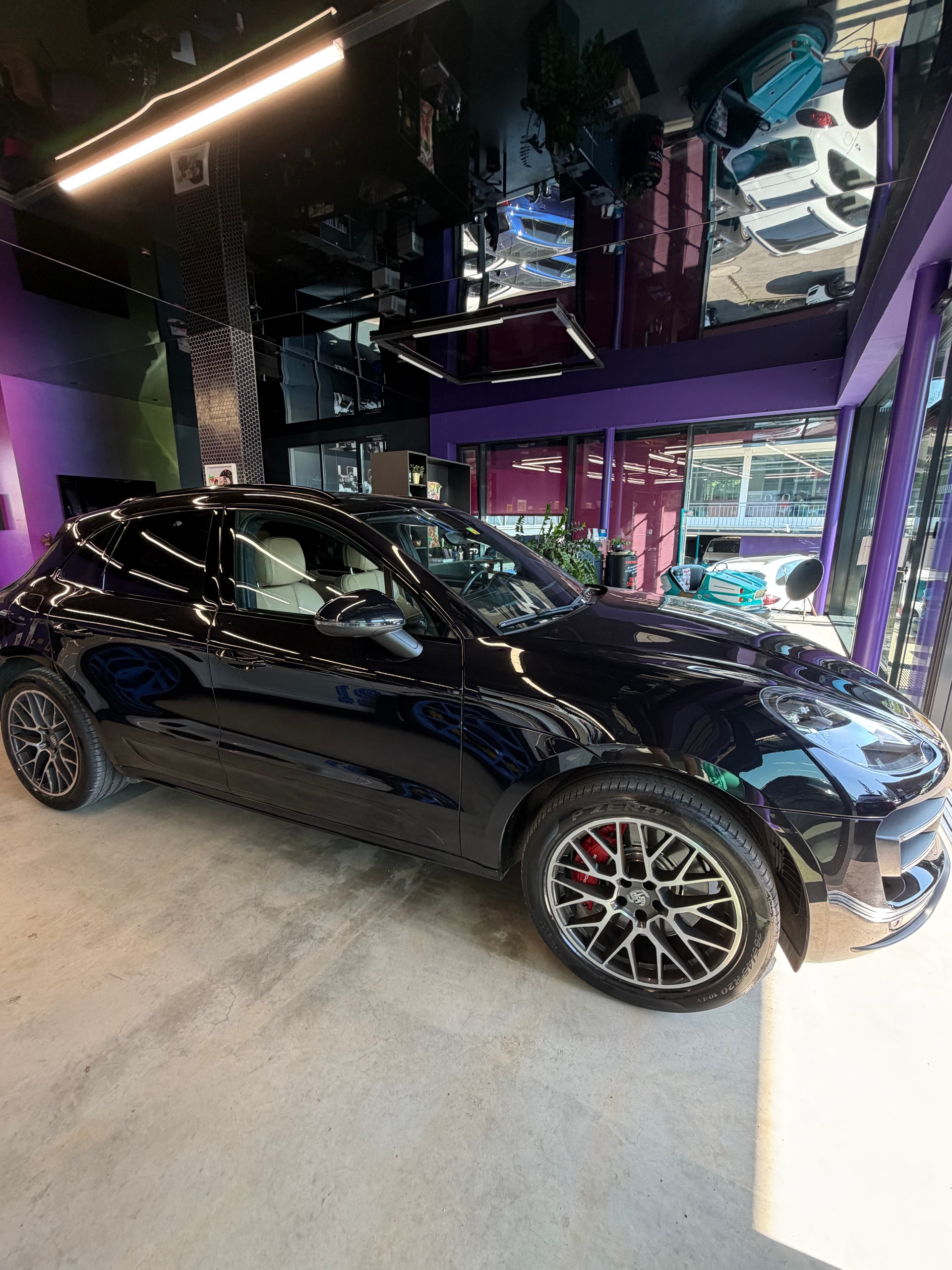PORSCHE Macan Turbo Performance PDK-image-8