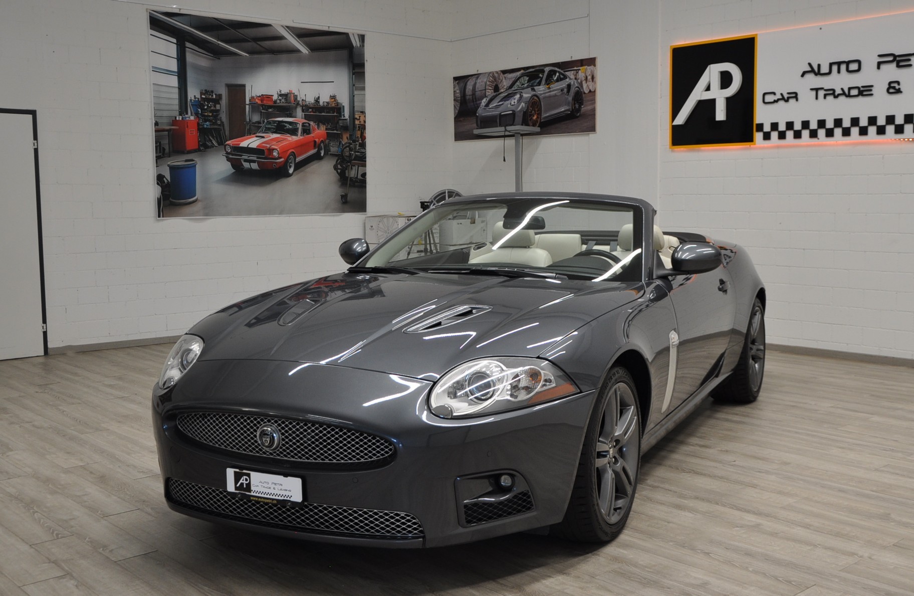 JAGUAR XKR 4.2 V8 SC Automatic-image-10