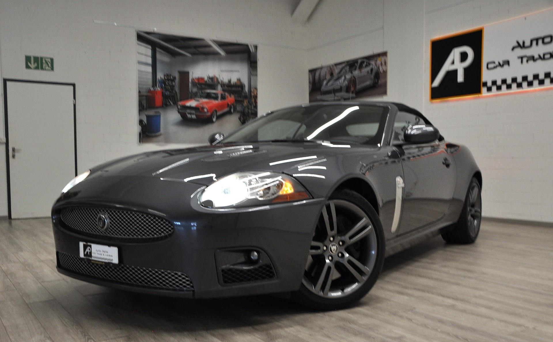 JAGUAR XKR 4.2 V8 SC Automatic-image-1