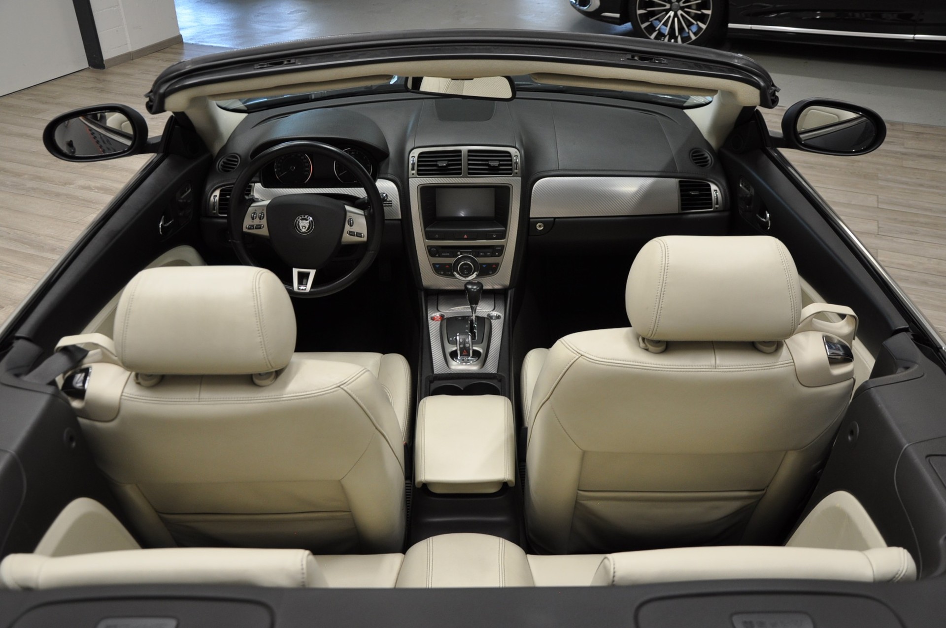 JAGUAR XKR 4.2 V8 SC Automatic-image-16