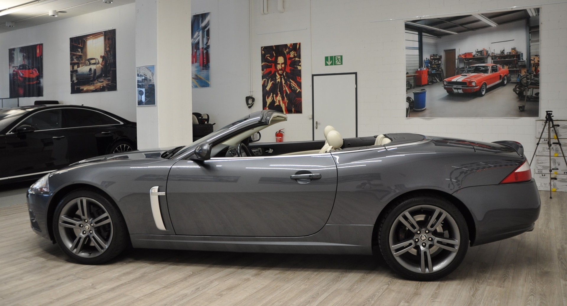 JAGUAR XKR 4.2 V8 SC Automatic-image-3
