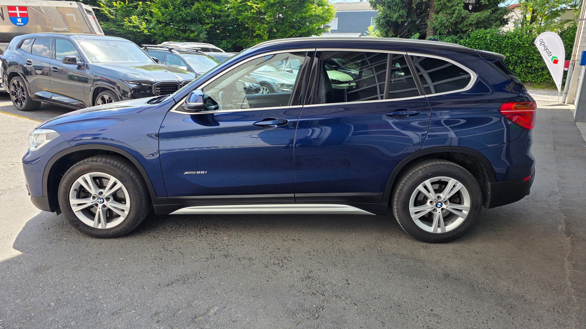 BMW X1 xDrive 25i xLine Steptronic-image-3