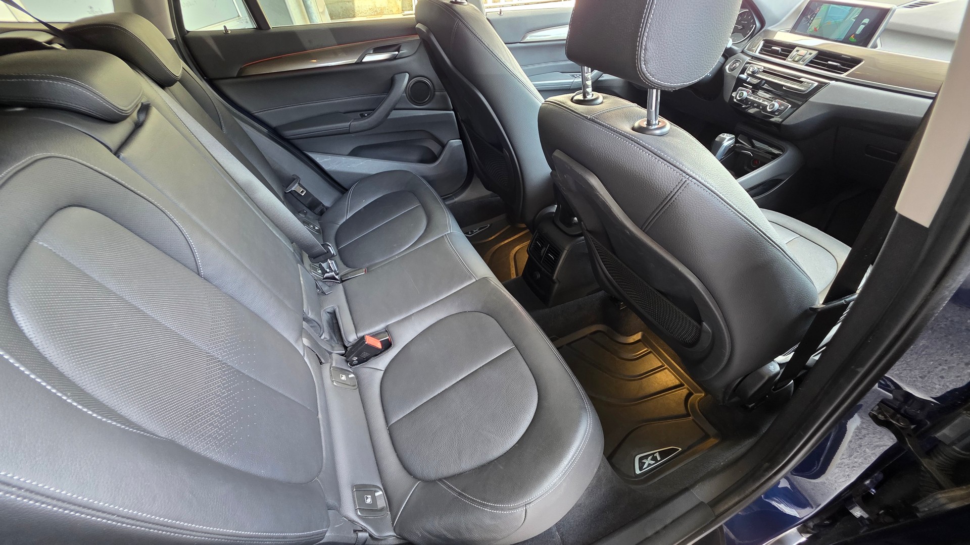 BMW X1 xDrive 25i xLine Steptronic-image-11