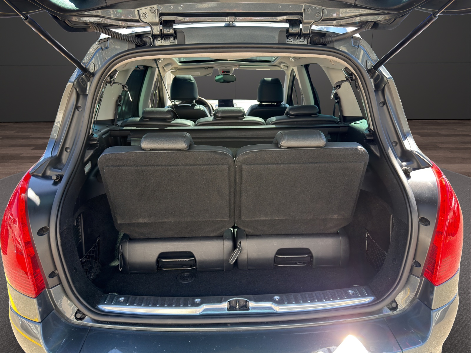 PEUGEOT 308 SW 1.6 HDI Sport🔥 Peugeot 308 SW 1.6 HDi Sport – 7 Plätze | Sparsamer Diesel | Garantie-image-5