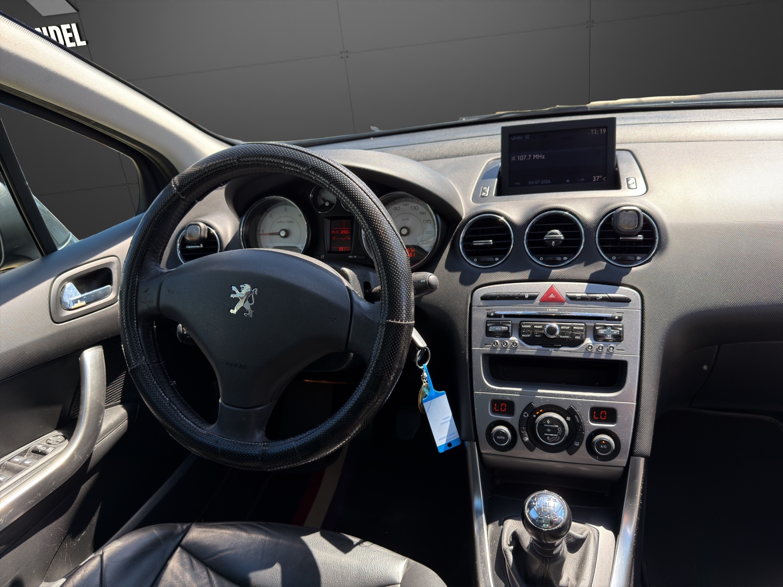 PEUGEOT 308 SW 1.6 HDI Sport🔥 Peugeot 308 SW 1.6 HDi Sport – 7 Plätze | Sparsamer Diesel | Garantie-image-10