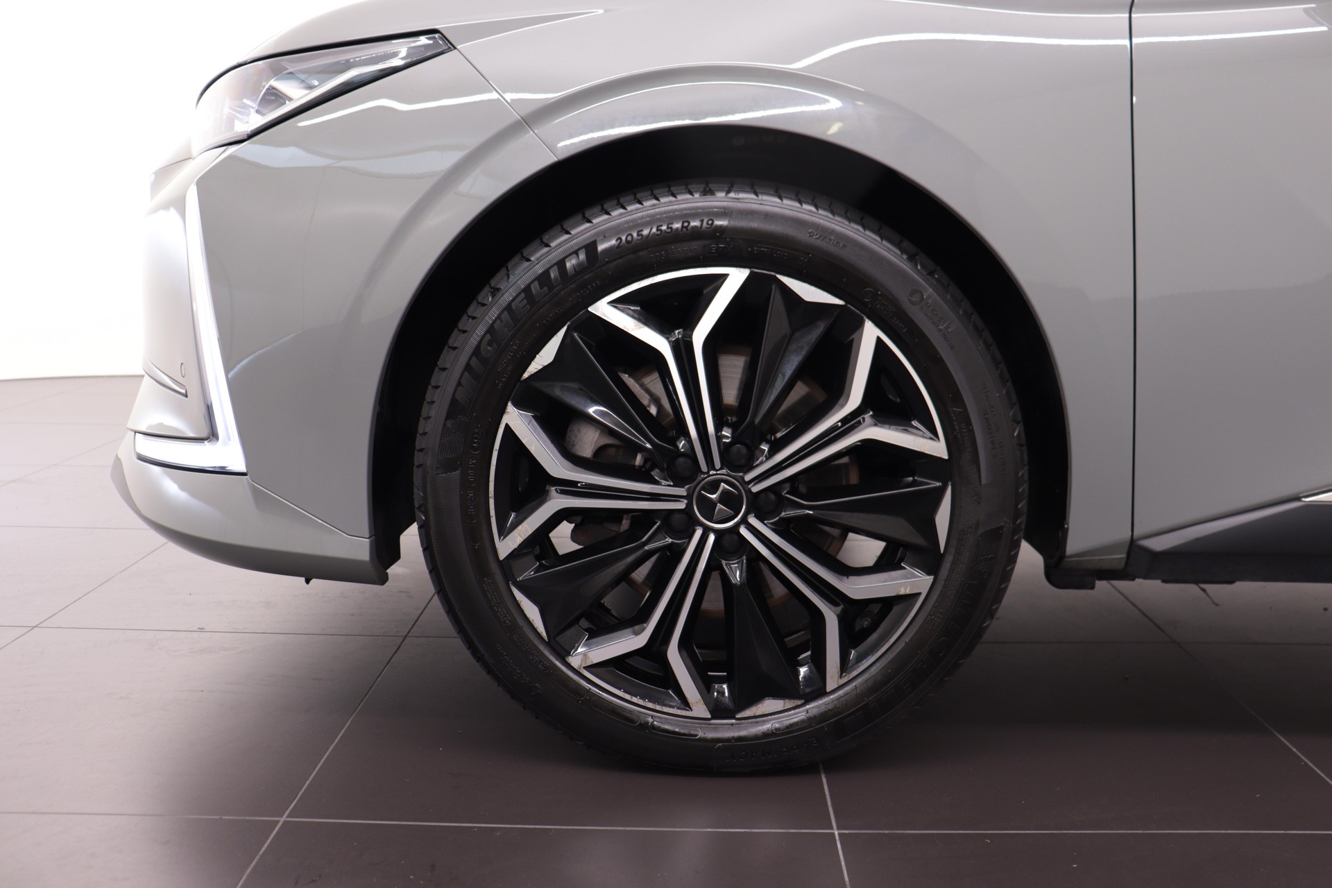 DS AUTOMOBILES 4 1.6 PureTech Rivoli-image-10