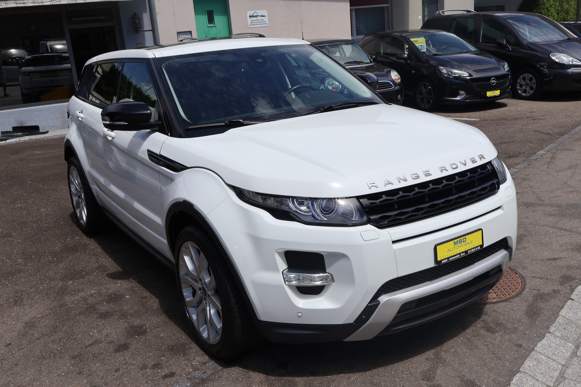 LAND ROVER Range Rover Evoque 2.2 SD4 Dynamic AT6-image-4