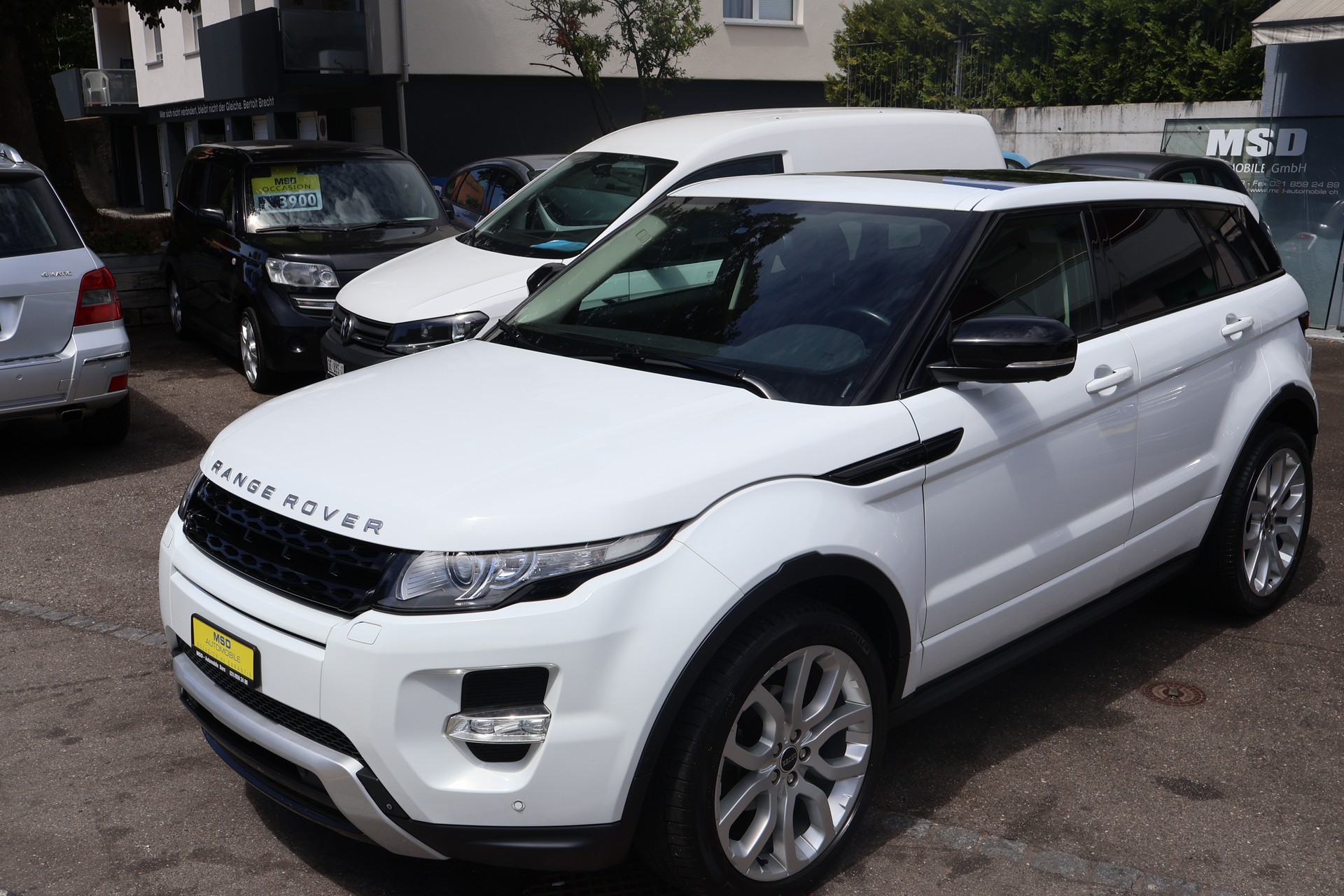 LAND ROVER Range Rover Evoque 2.2 SD4 Dynamic AT6-image-2