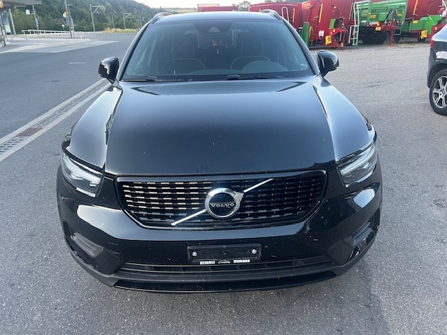 VOLVO XC40 T4 AWD R-Design Geartronic-image-0