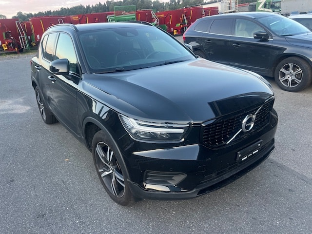 VOLVO XC40 T4 AWD R-Design Geartronic-image-6