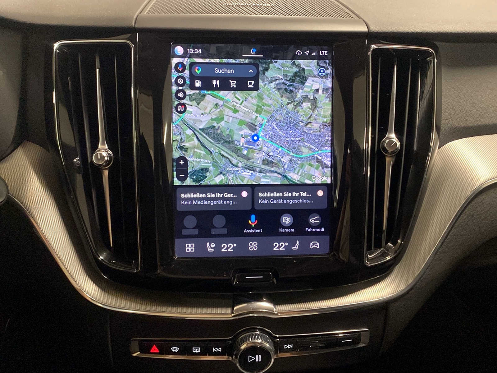 VOLVO XC60 2.0 B4 MH Plus Bright AWD-image-15