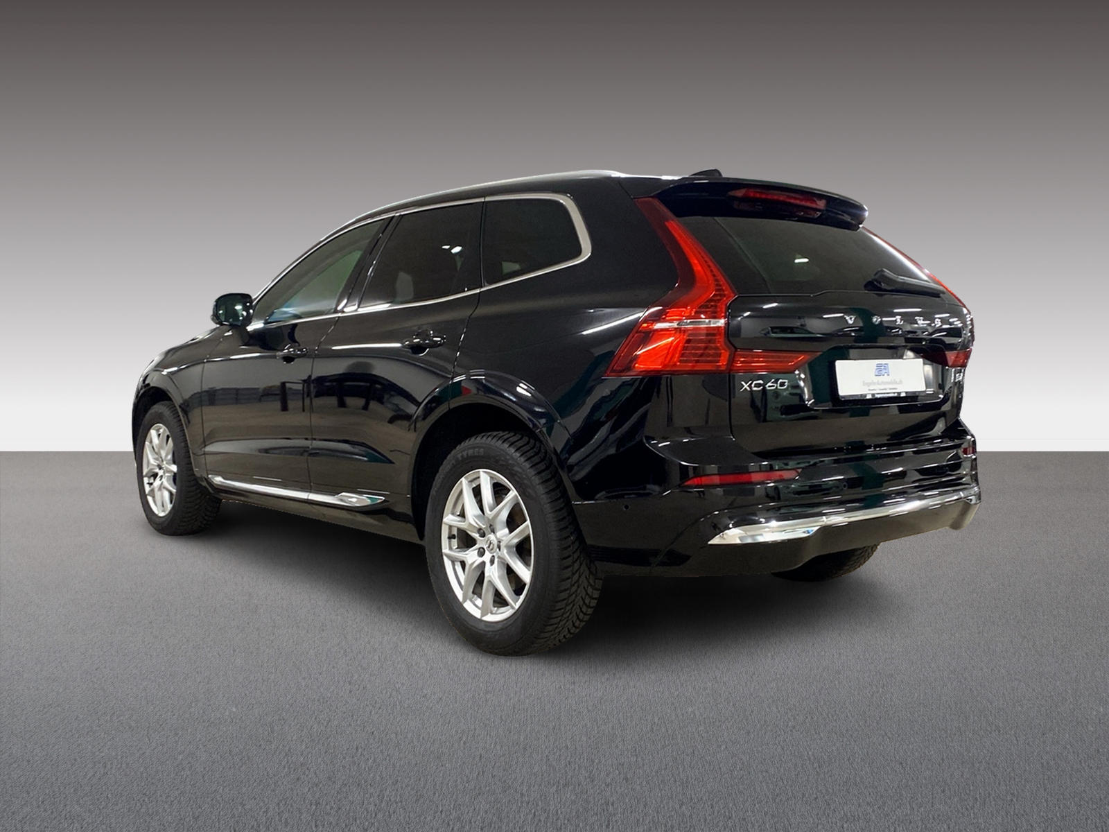 VOLVO XC60 2.0 B4 MH Plus Bright AWD-image-3