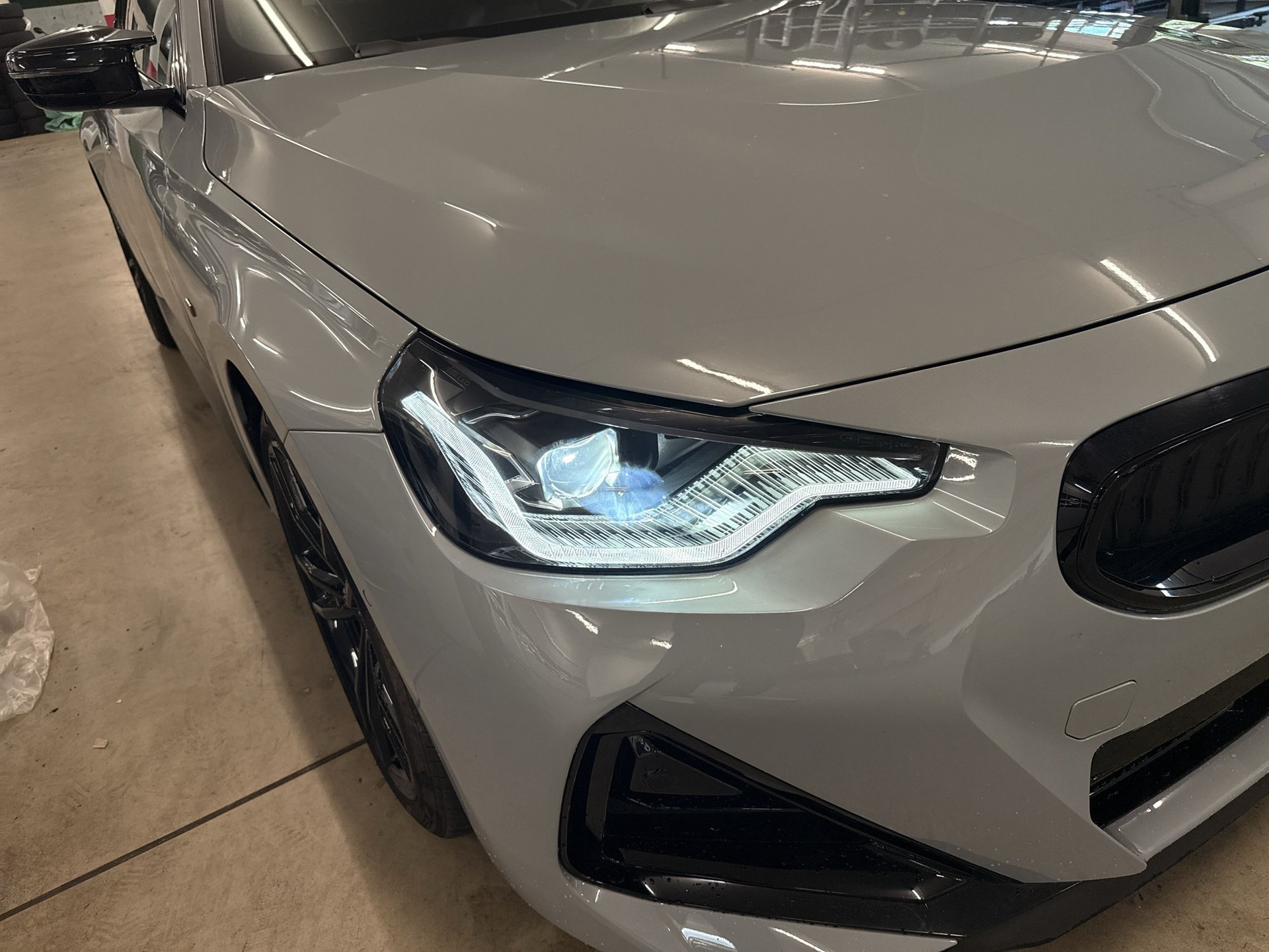 BMW M240i xDrive Steptronic-image-17