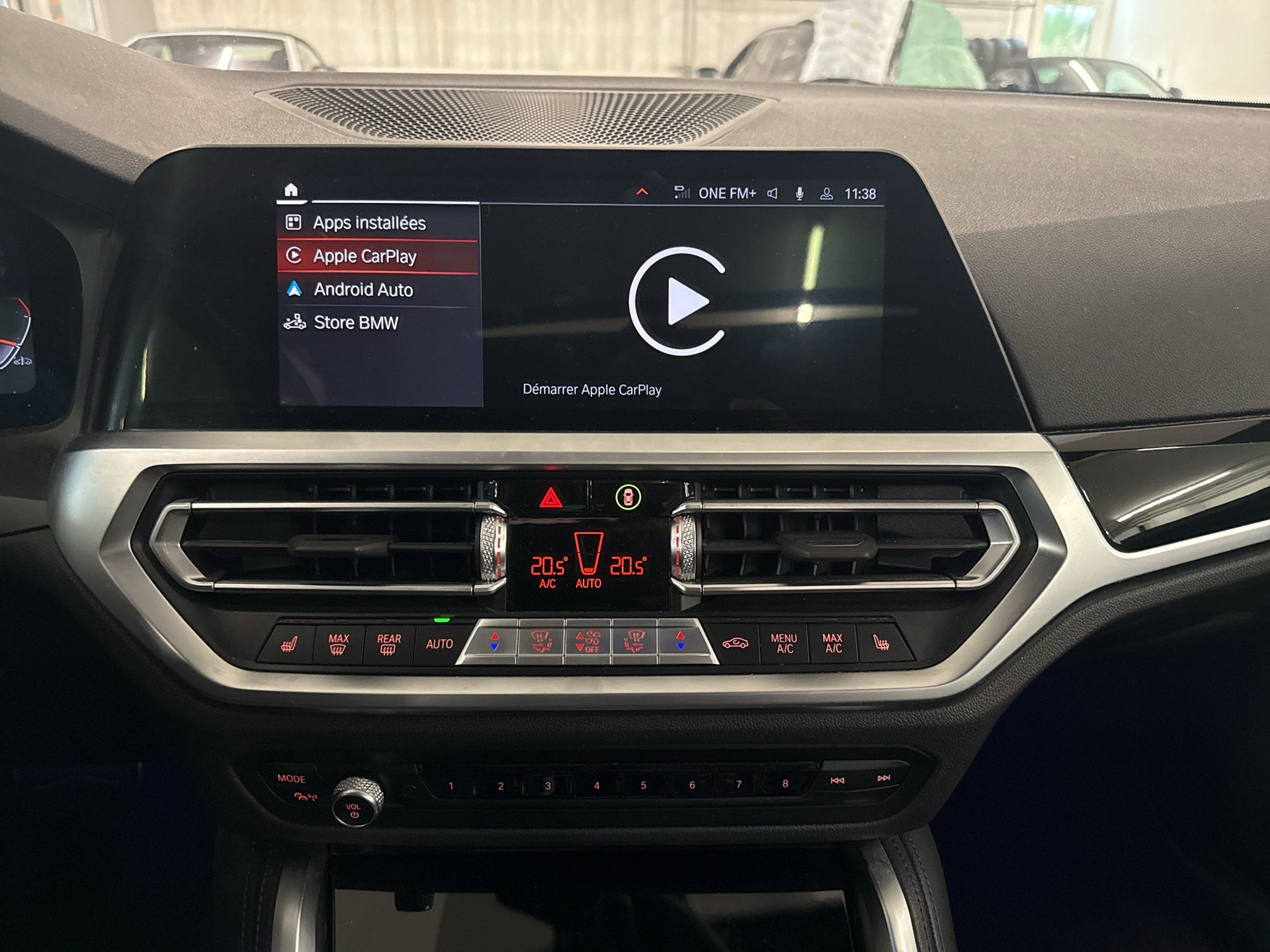 BMW M240i xDrive Steptronic-image-10