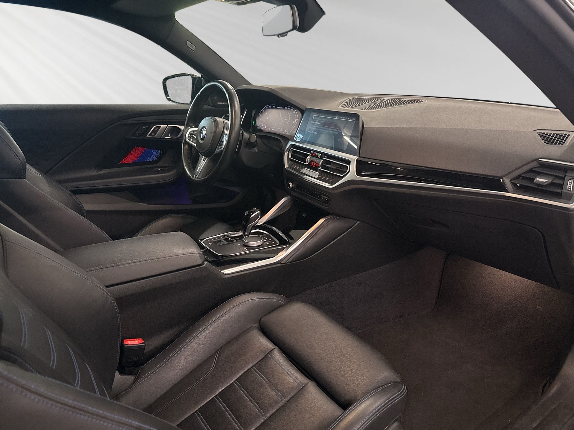 BMW M240i xDrive Steptronic-image-4