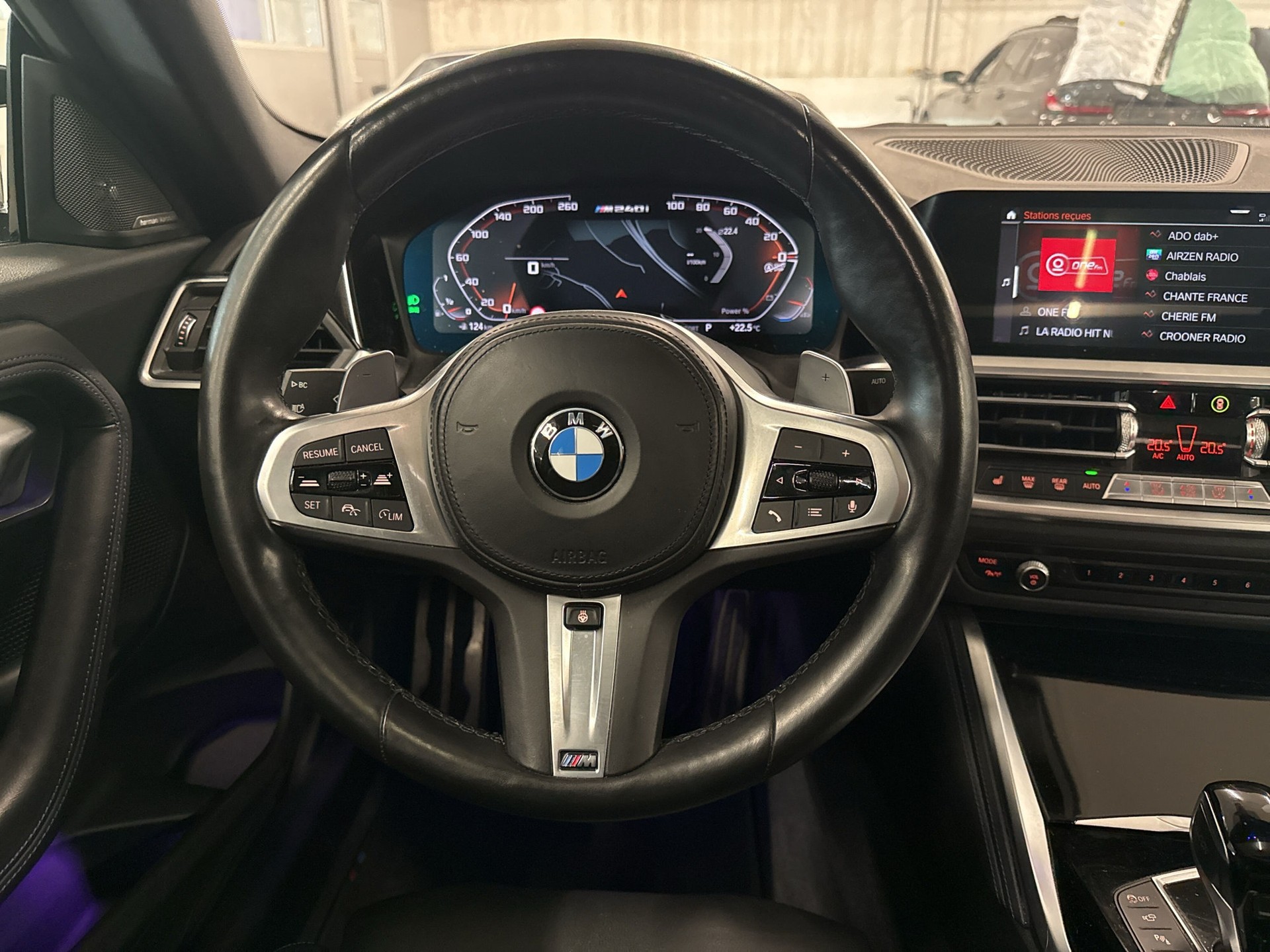 BMW M240i xDrive Steptronic-image-11