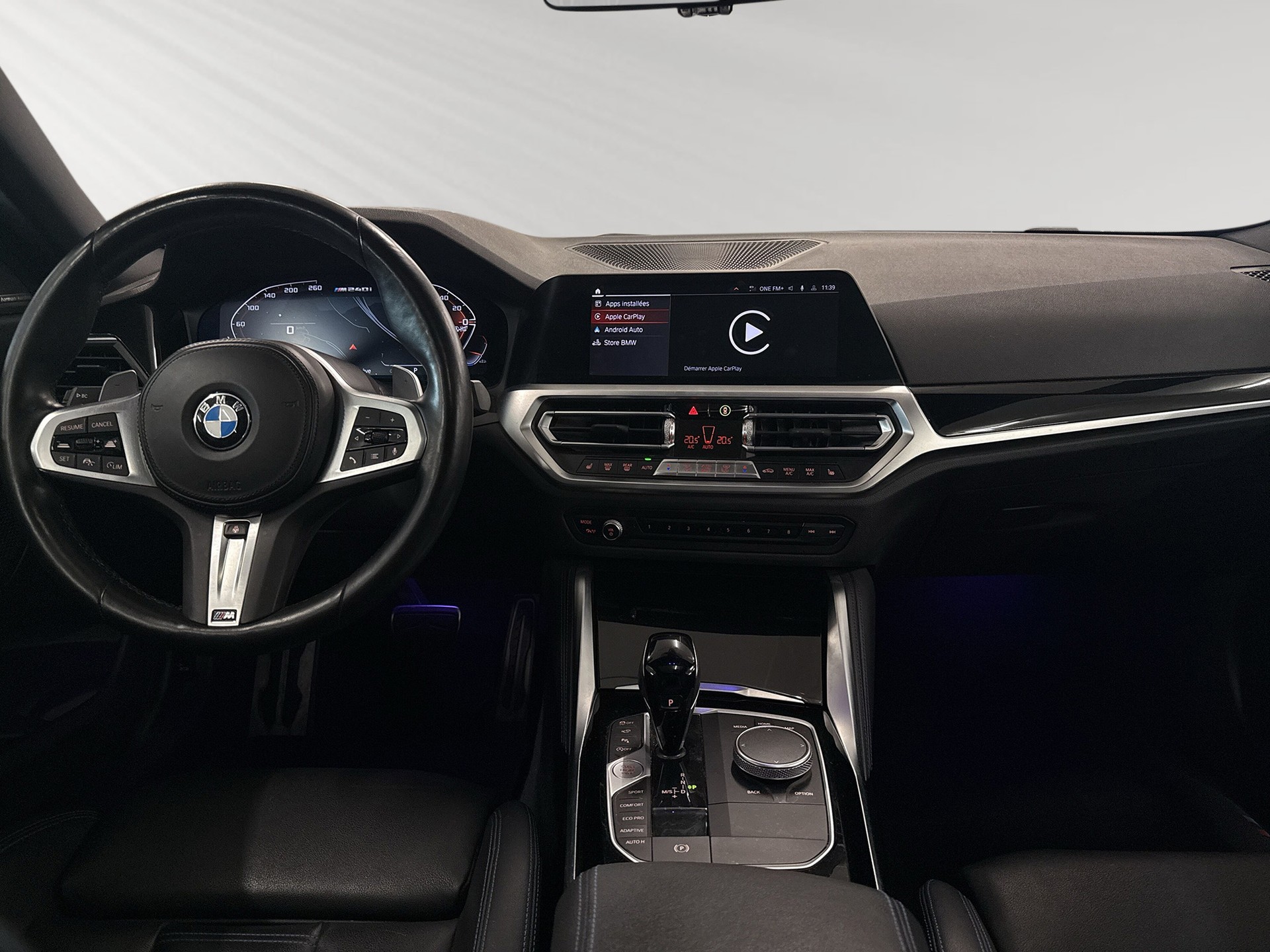 BMW M240i xDrive Steptronic-image-5