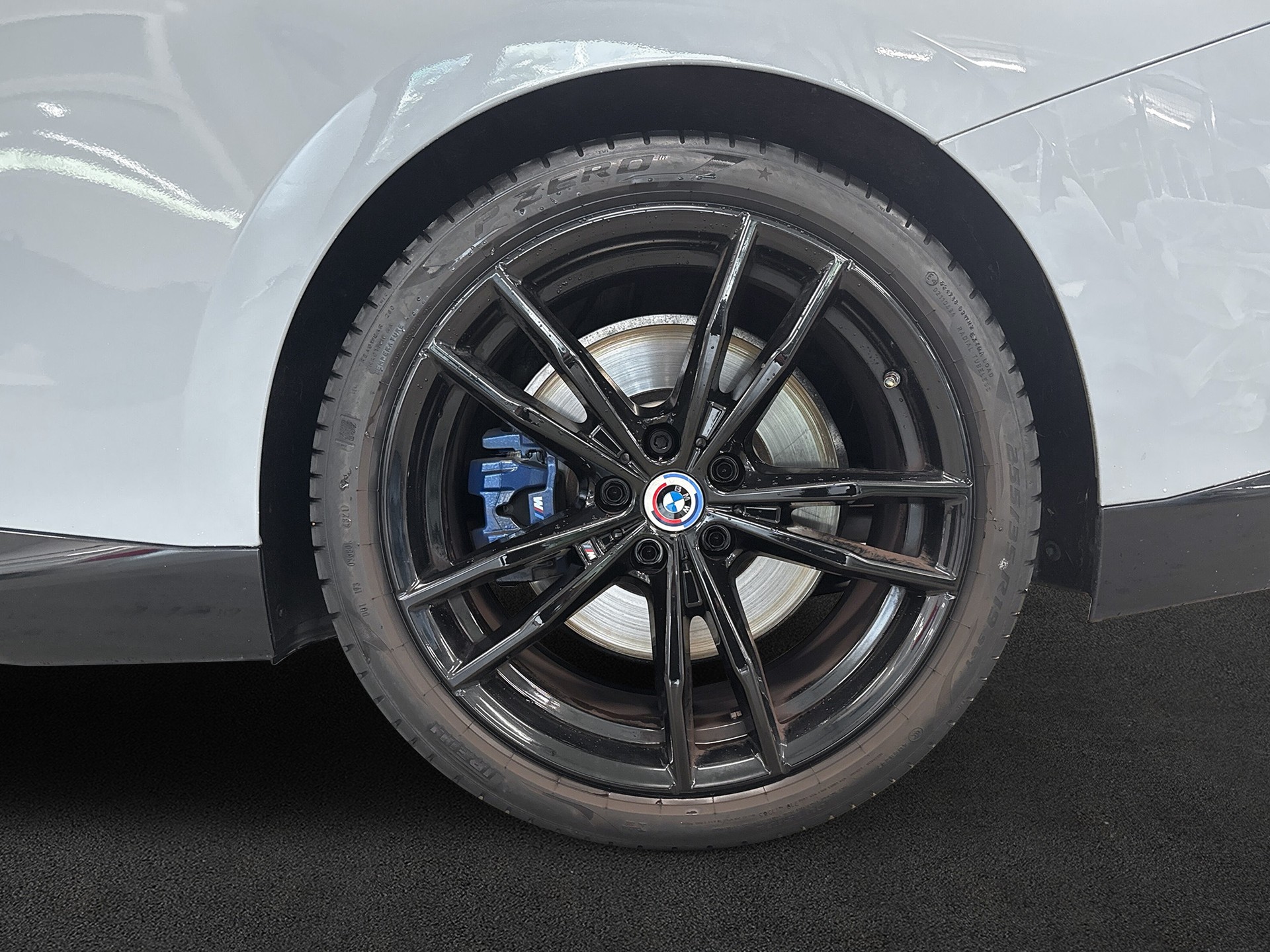 BMW M240i xDrive Steptronic-image-8