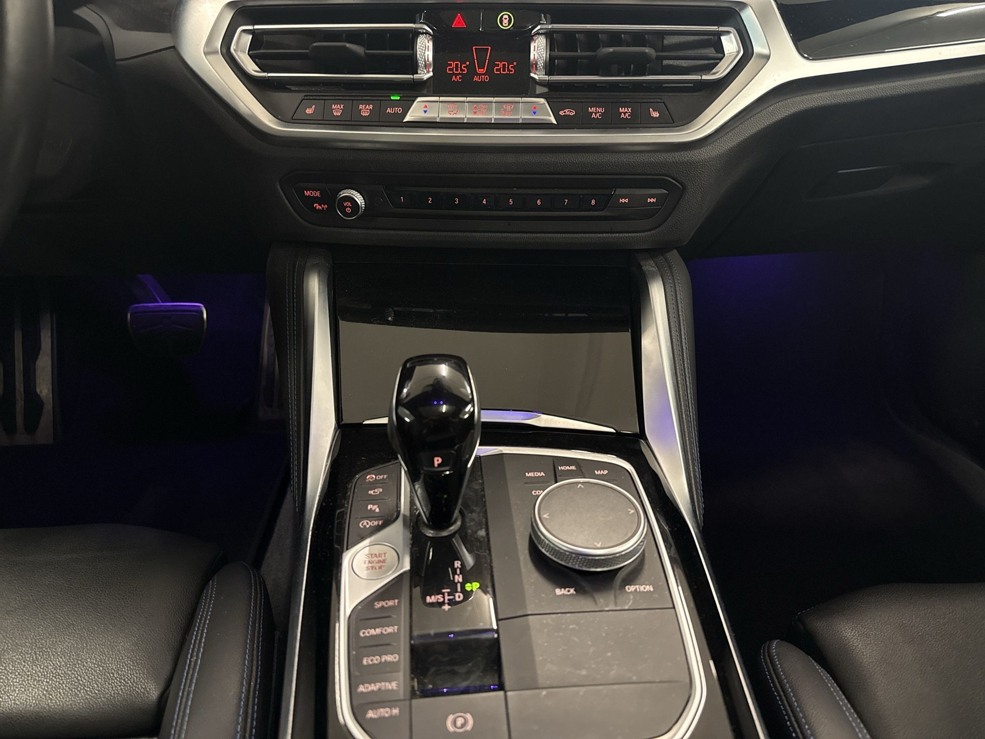 BMW M240i xDrive Steptronic-image-12