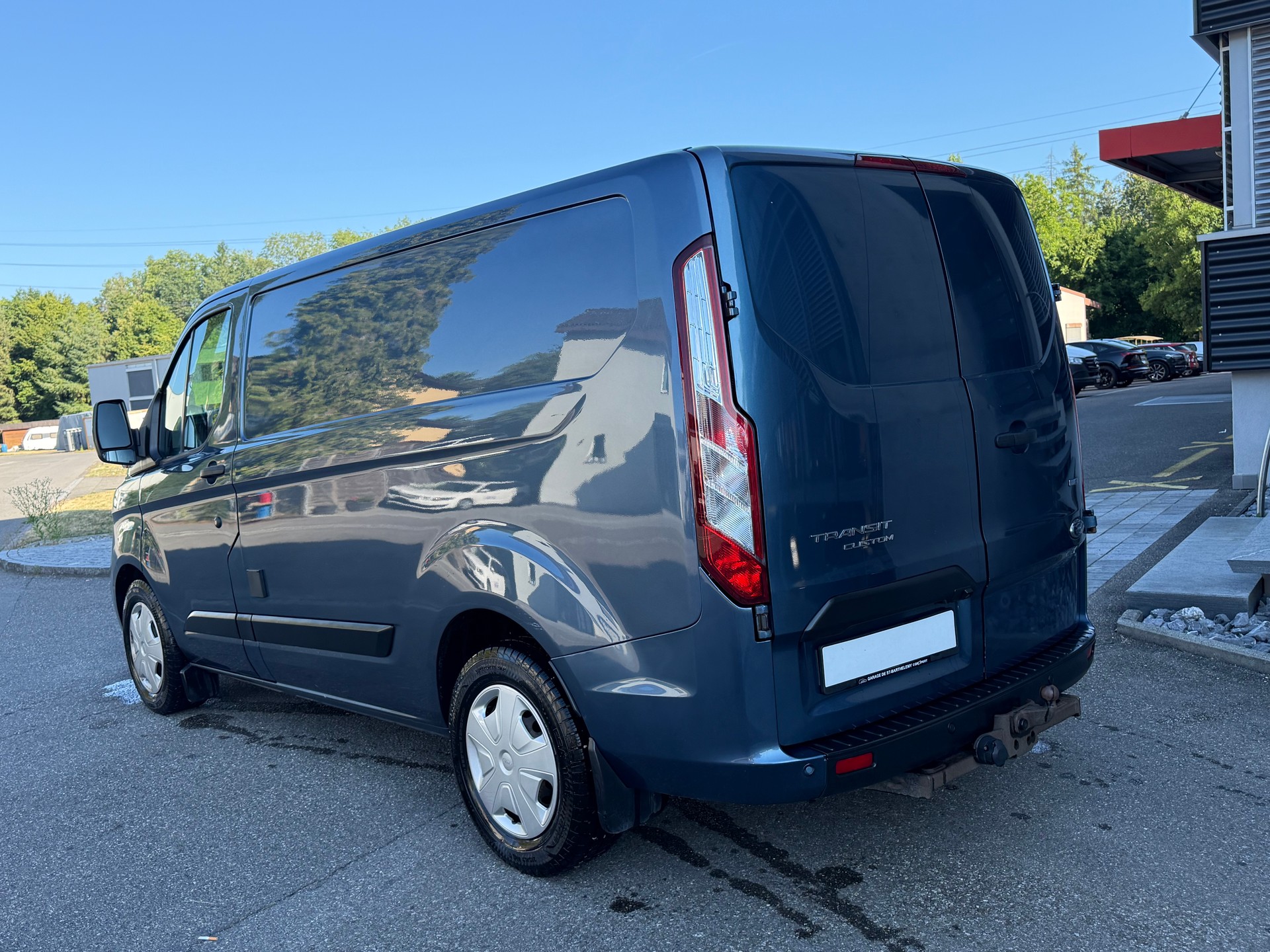 FORD Transit Custom Van 280 L1H1 Limited A-image-5
