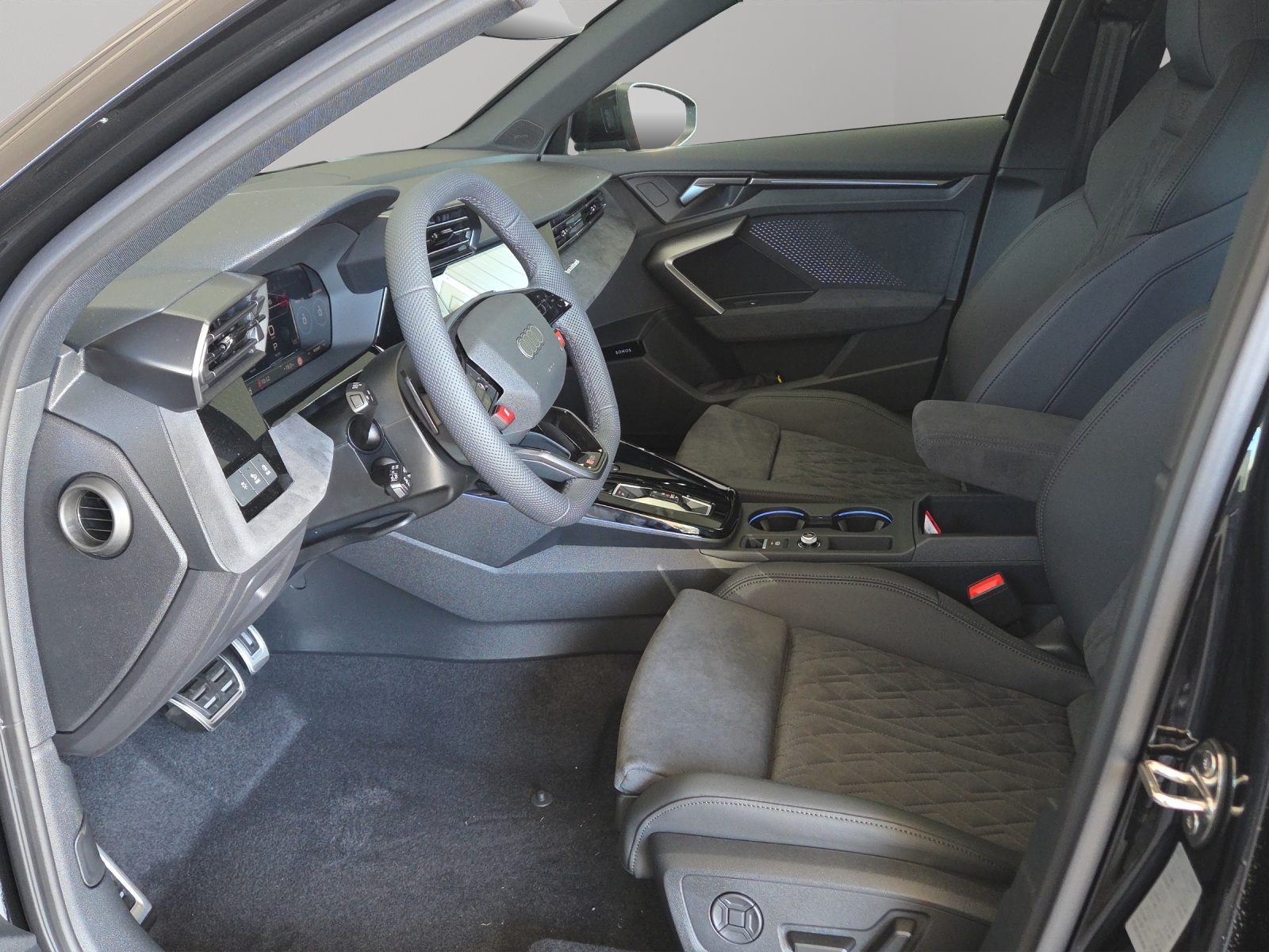 AUDI RS3 Sportback 2.5 TSI quattro S-tronic-image-5