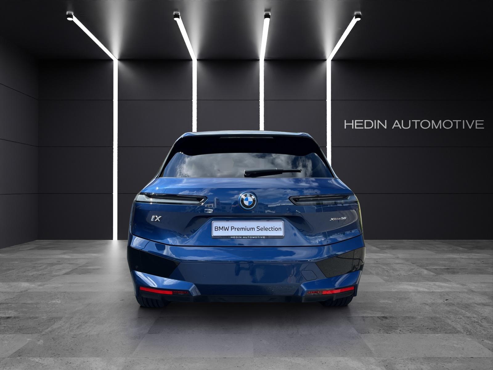 BMW iX xDrive50-image-8