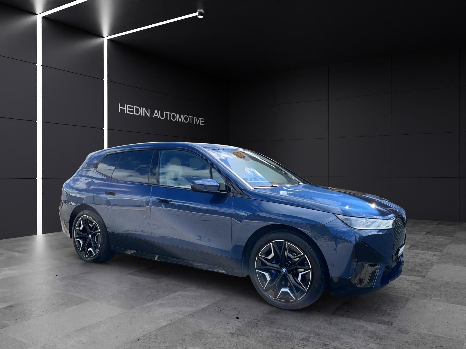 BMW iX xDrive50-image-17