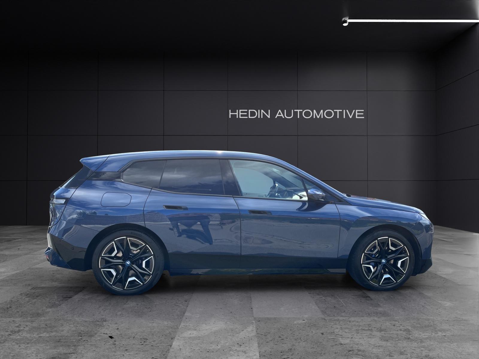 BMW iX xDrive50-image-16