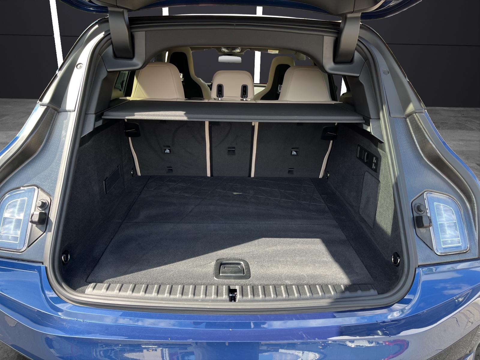 BMW iX xDrive50-image-9
